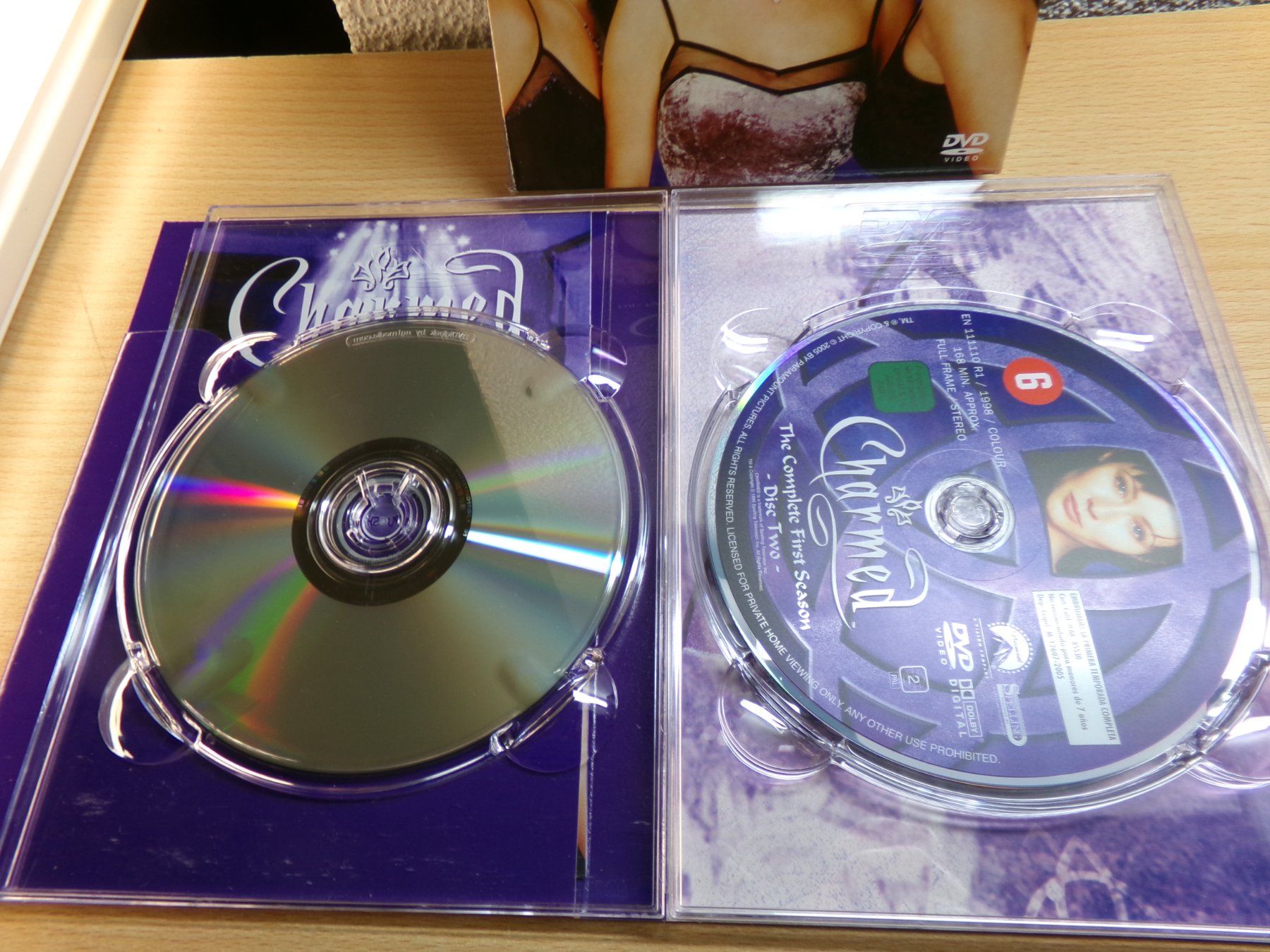 Tutti i DVDs: Charmed Staffel 1.1 – Usato da Hombrechtikon venduto da Maloev17 3