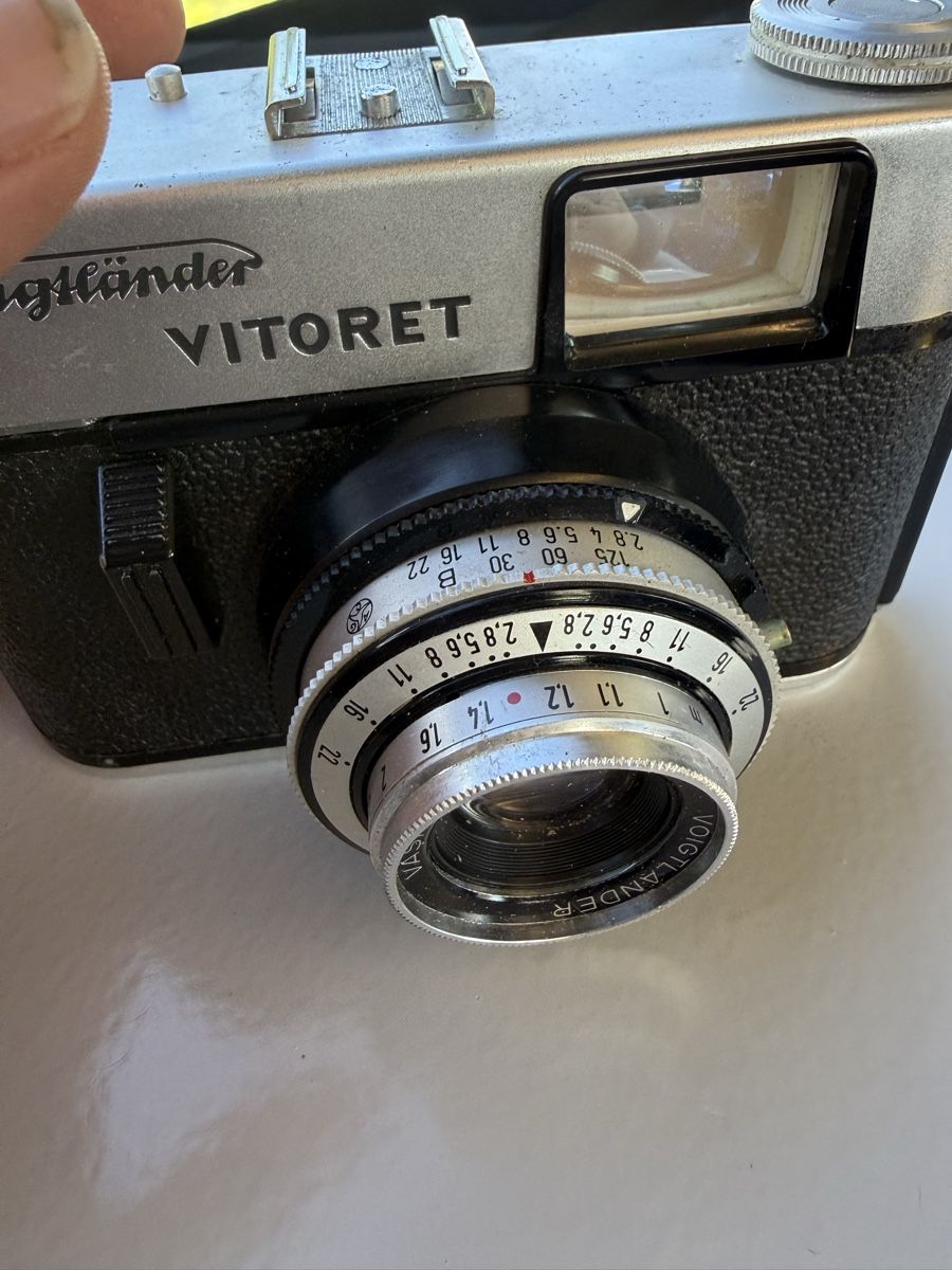 Voigtländer Fotocamera: voigtländer vitoret anticke kamera – Usato da Hünenberg See venduto da Dehlucaaa 8