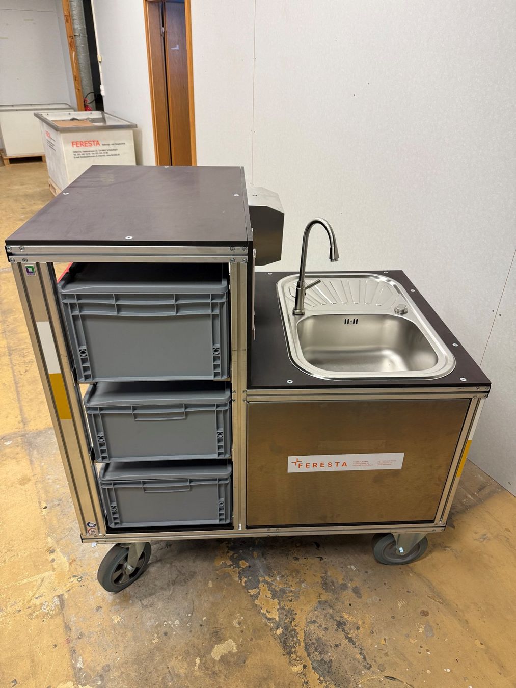 Eléments de bureau: Feuerwehr Rollcontainer Hygiene Typ 1 – Neuf (Voir description) à Wangen SZ par FERESTA_AG 5