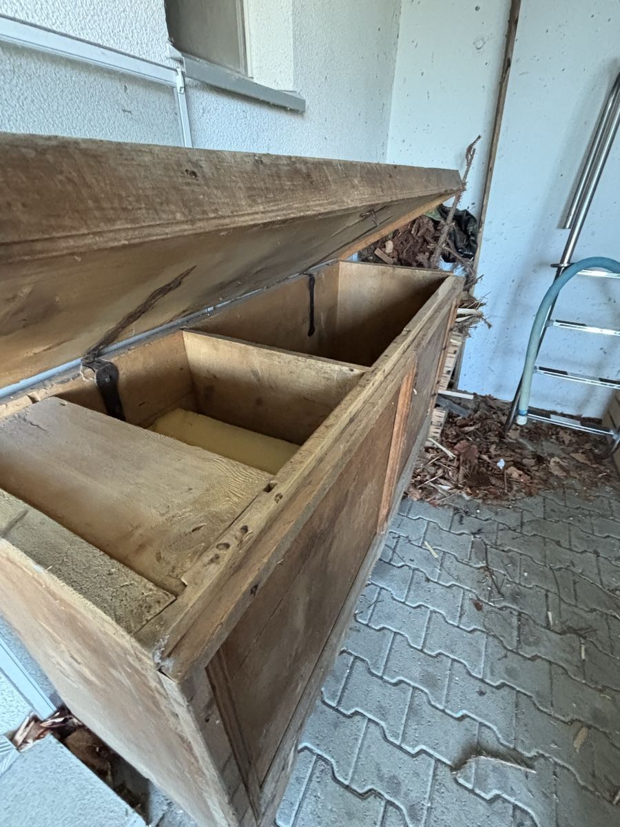 Truhen: Truhe Holz antik – Gebraucht aus Beinwil am See von Tdjn 2