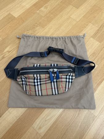 Burberry Crossbody Tasche Neuwertig