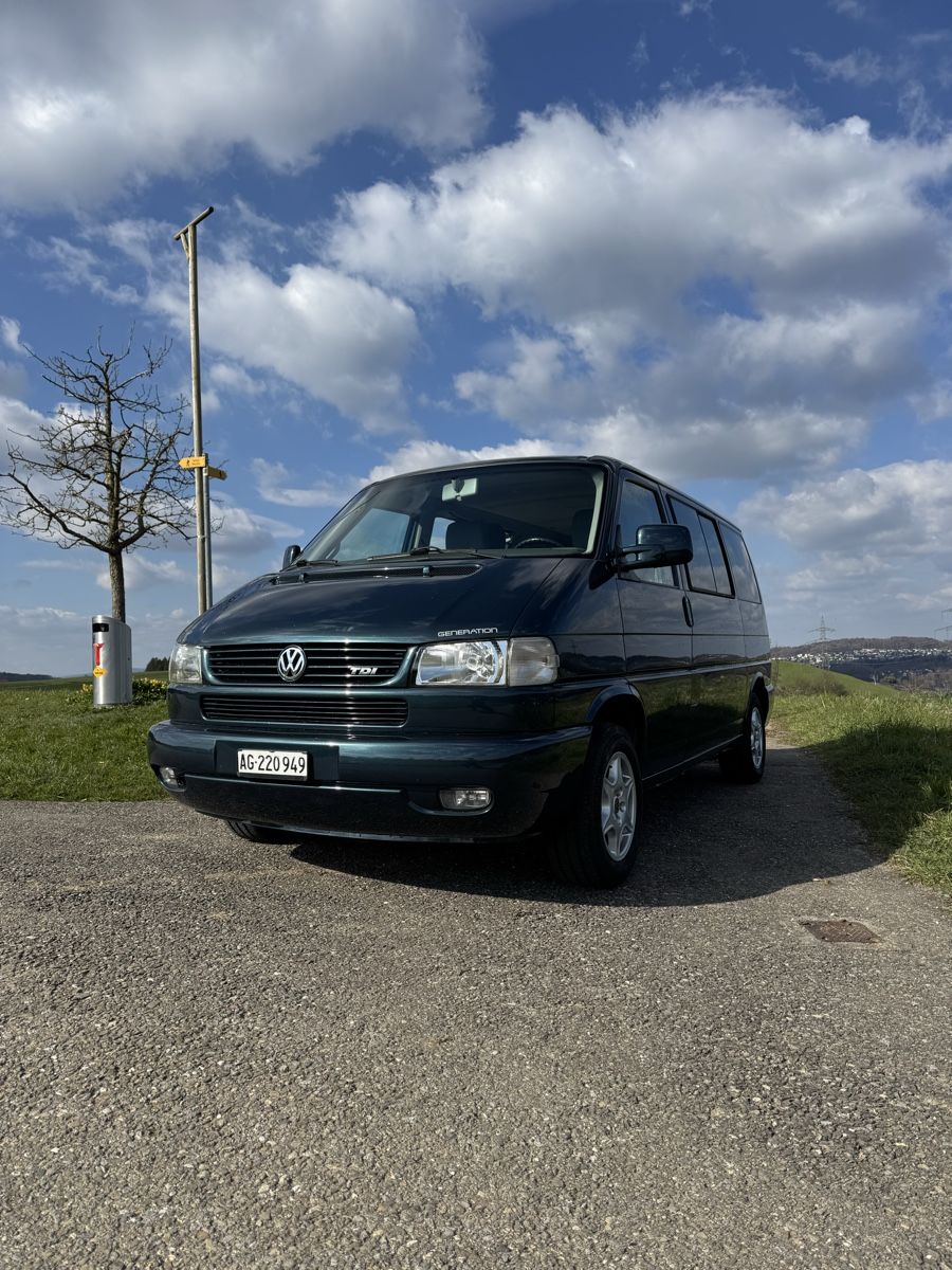 VW Automobili: VW T4 Multivan Generation 2,5l TDI – Usato da Arni AG venduto da DALA5