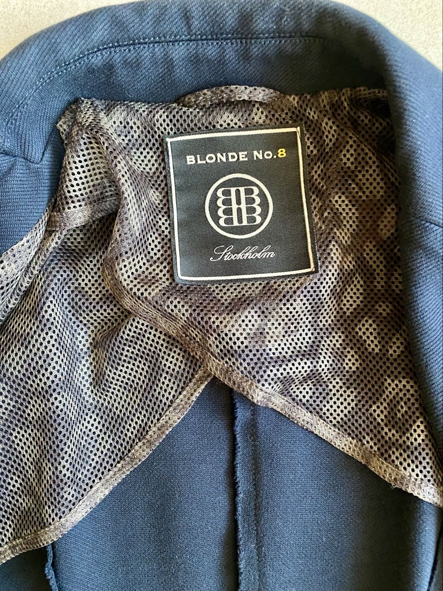 Giacche: BLAZER BLONDE NO 8 – Usato da Eglisau venduto da Lara0 2