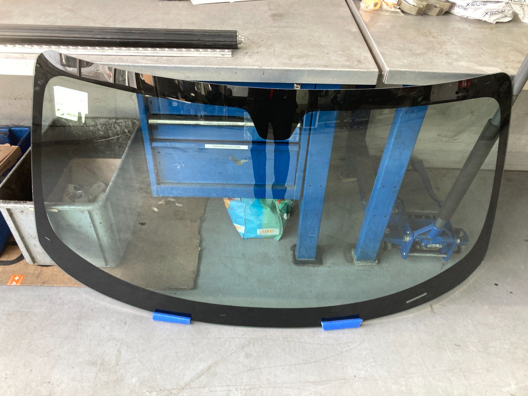 Dodge Tutti pezzi di ricambio auto: Dodge Challenger Windschutzscheibe, Bj 2009+, Neu! – Nuovo e nell'imballaggio originale da Cham venduto da WB2223