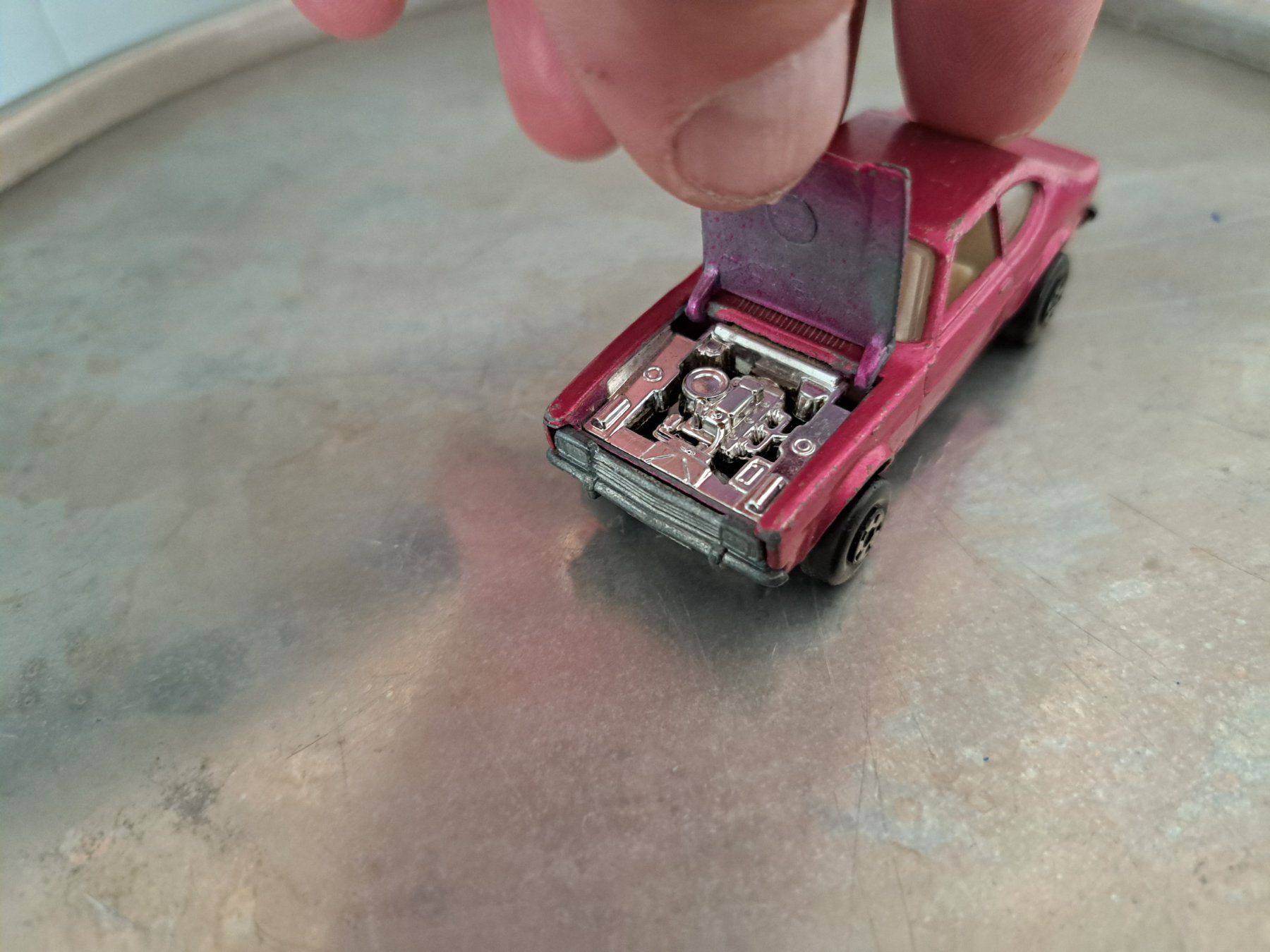 Matchbox Modellini d'auto: Ford Capri Matchbox – Usato da Emmenbrücke venduto da bikesandmore75 3