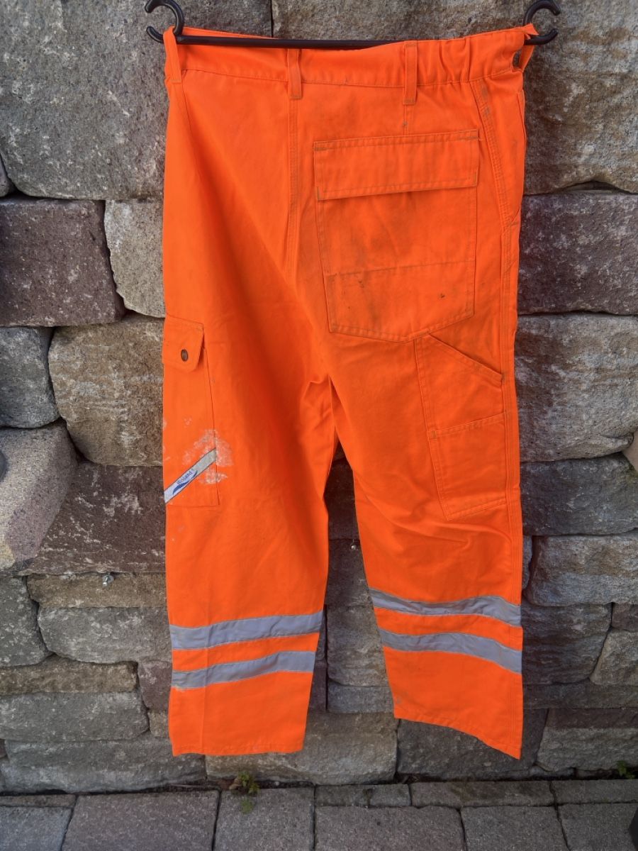 Wikland Hosen: Wikland Arbeitshose, Gr. 38, Orange mit Reflektoren! – Gebraucht aus Mellingen von Oelquelle 2