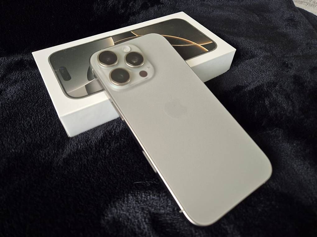 Portables: iPhone 16 Pro / 256GB / Titanium  – D'occasion à Beinwil am See par nik_jali0803 1