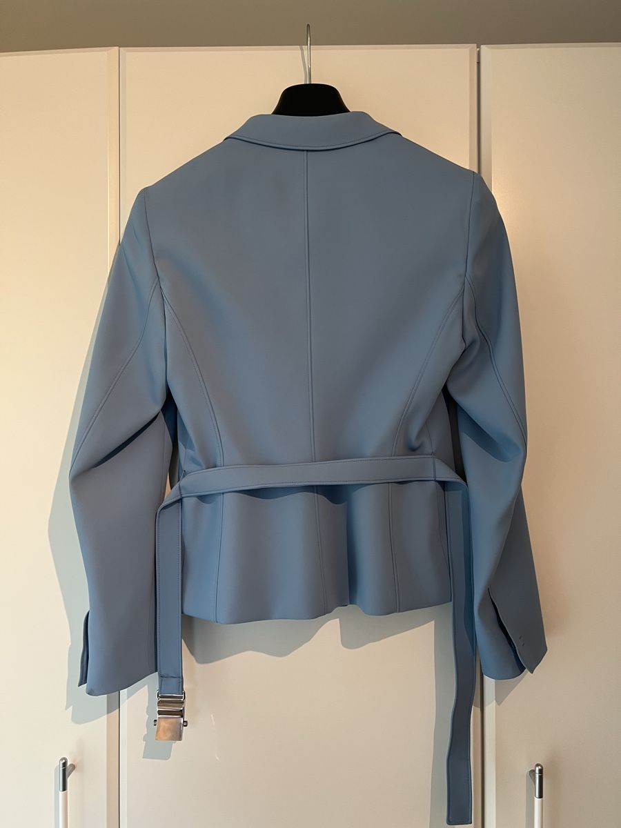 Prada Giacche: Prada Blazer Hellblau mit Gürtel - Grösse 40 – Nuovo (secondo la descrizione) da Thalwil venduto da Yerf25 4