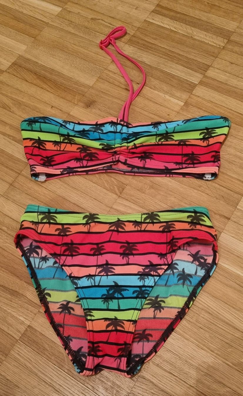 Costumi da bagno & Bikini: Badeanzug / Bikini / Zweiteiler - Gr. 158/164 – Usato da Neftenbach venduto da DanielaS01020304