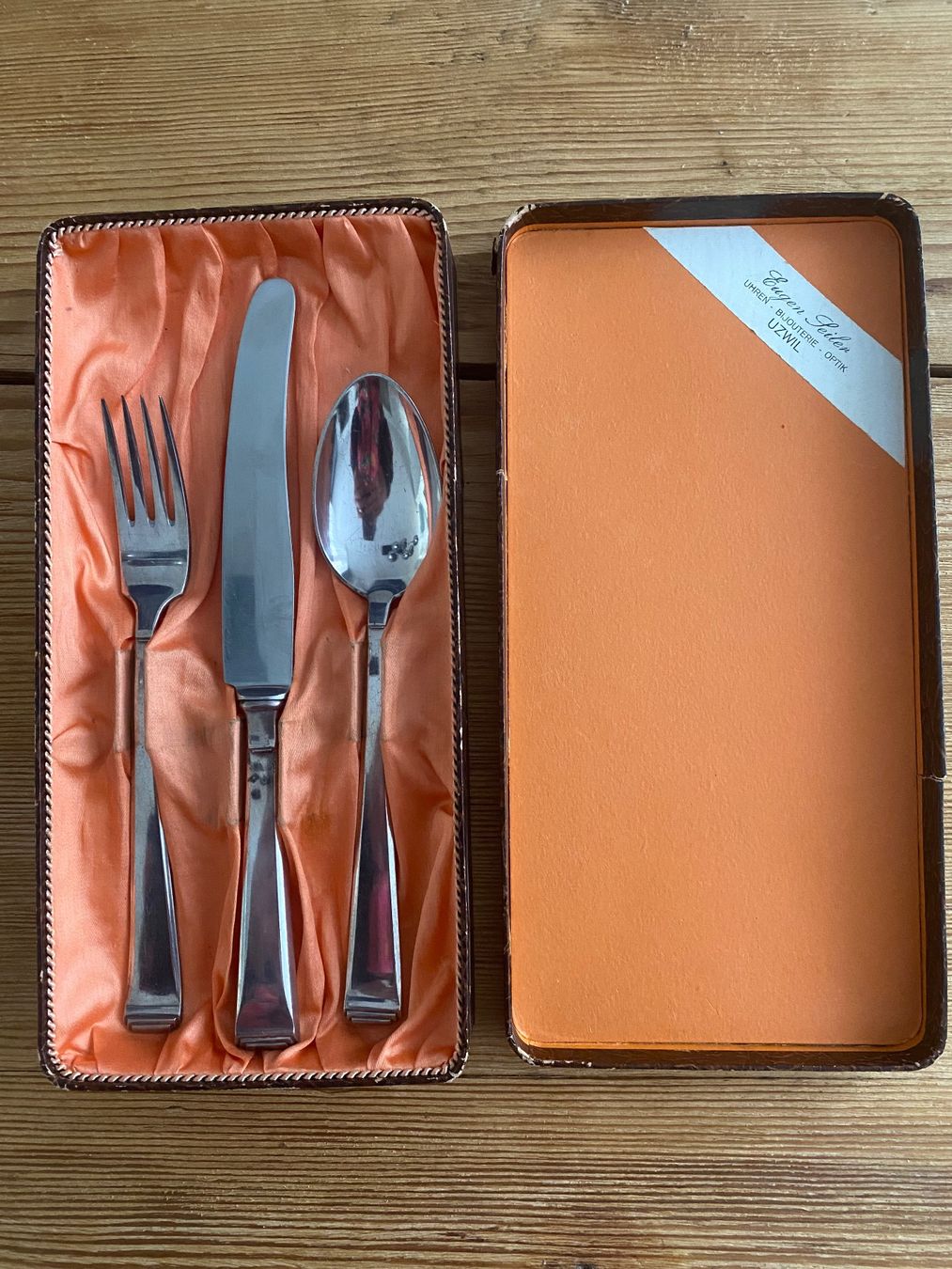 Set di posate: Versilberbertsbesteck 90er in Originalverpackung – Usato da Bürglen TG venduto da Seepferdli