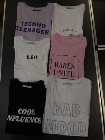 Trendige T-Shirts im Set, Grösse S, Top Zustand!