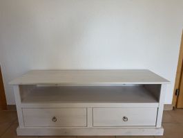 Weisses TV-Möbel im Landhausstil mit 2 Schubladen
