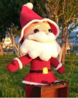 Amugurumi Spielzeug Weihnachtsmann Kind