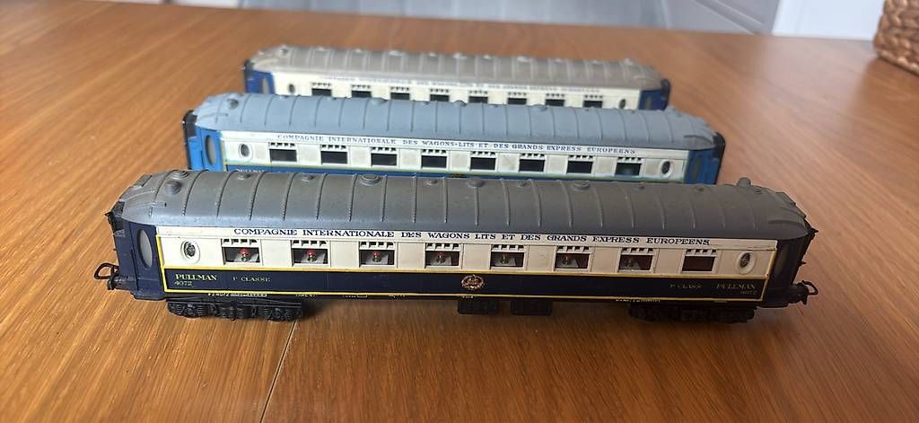 Pocher Modelleisenbahnen: Lot de wagons de la marque POCHER – Gebraucht aus Orbe von car_8grw 4