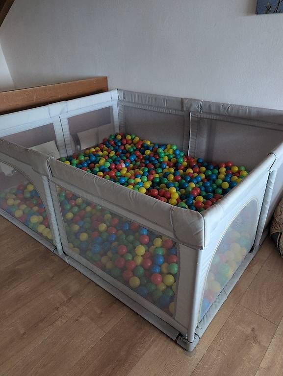 Box & Barriere di sicurezza: Laufgitter gross / Bällebad – Usato da Dürnten venduto da dan_g5zw