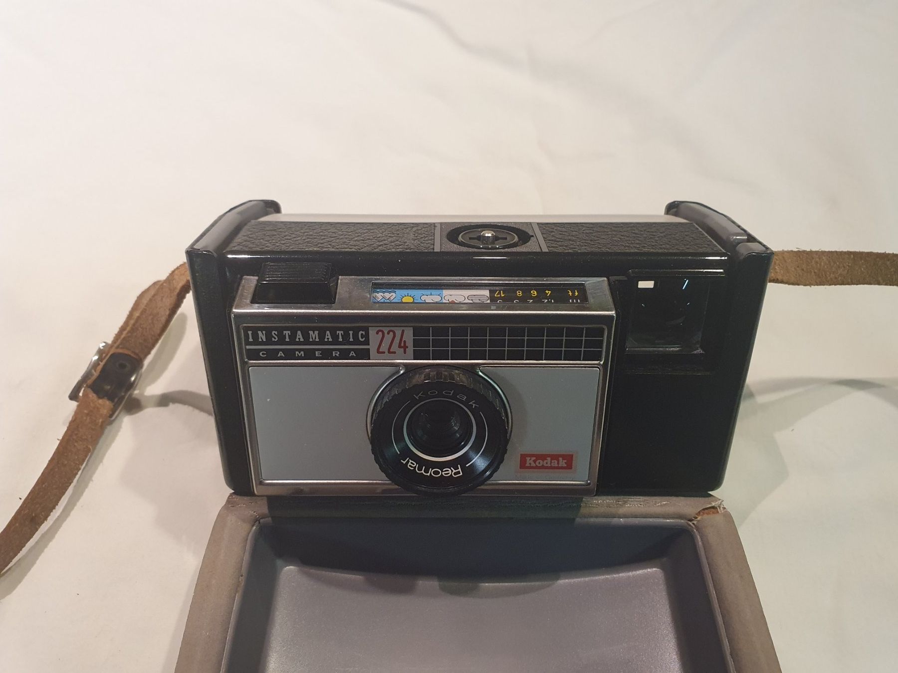 Kodak Fotocamera: Kodak Instamatic 224 – Usato da Schönenberg ZH venduto da Technmech 1