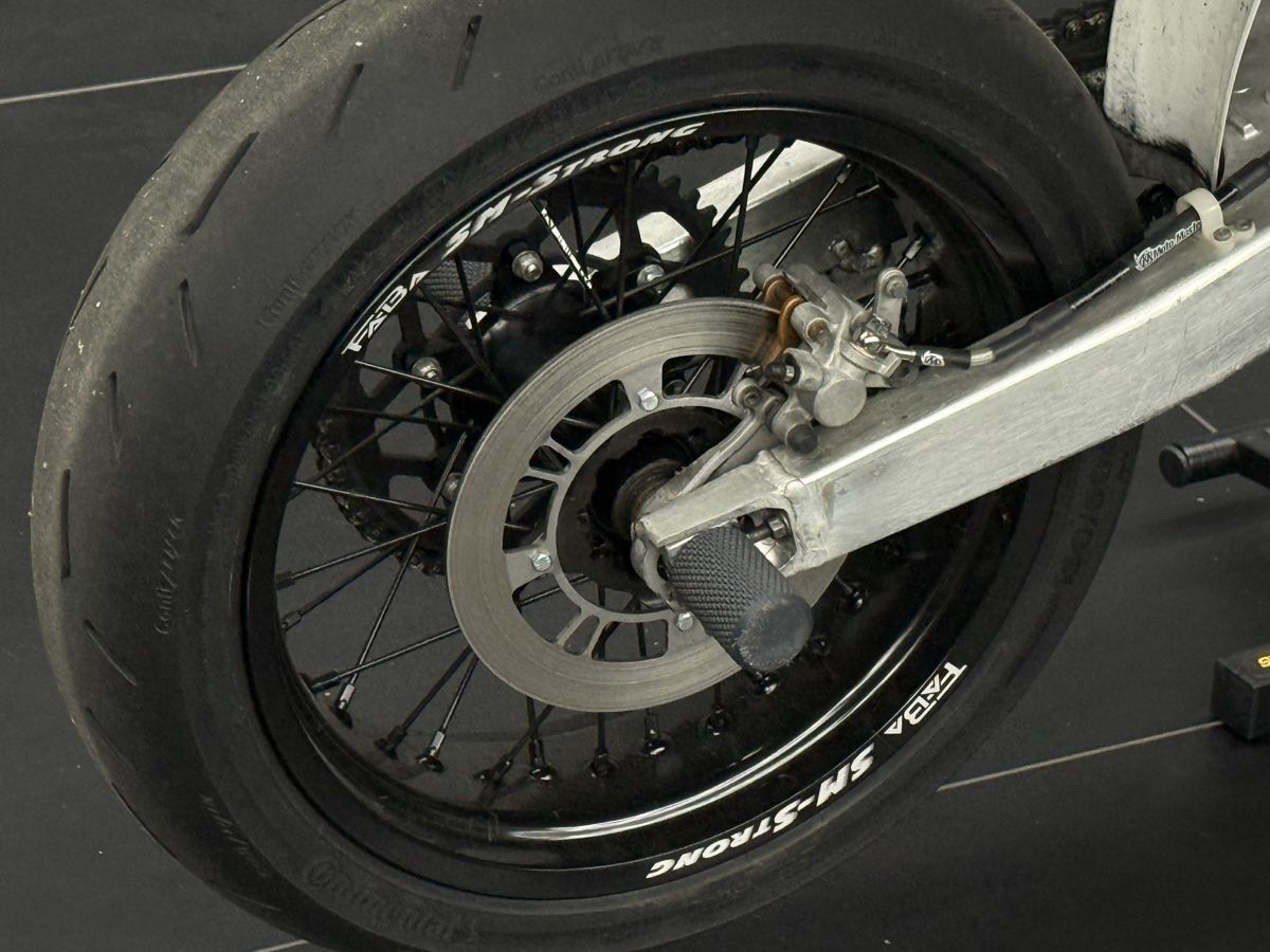 Honda Route: 2005 Honda CRF450X Supermoto – D'occasion à Hallau par wie_t85z 8