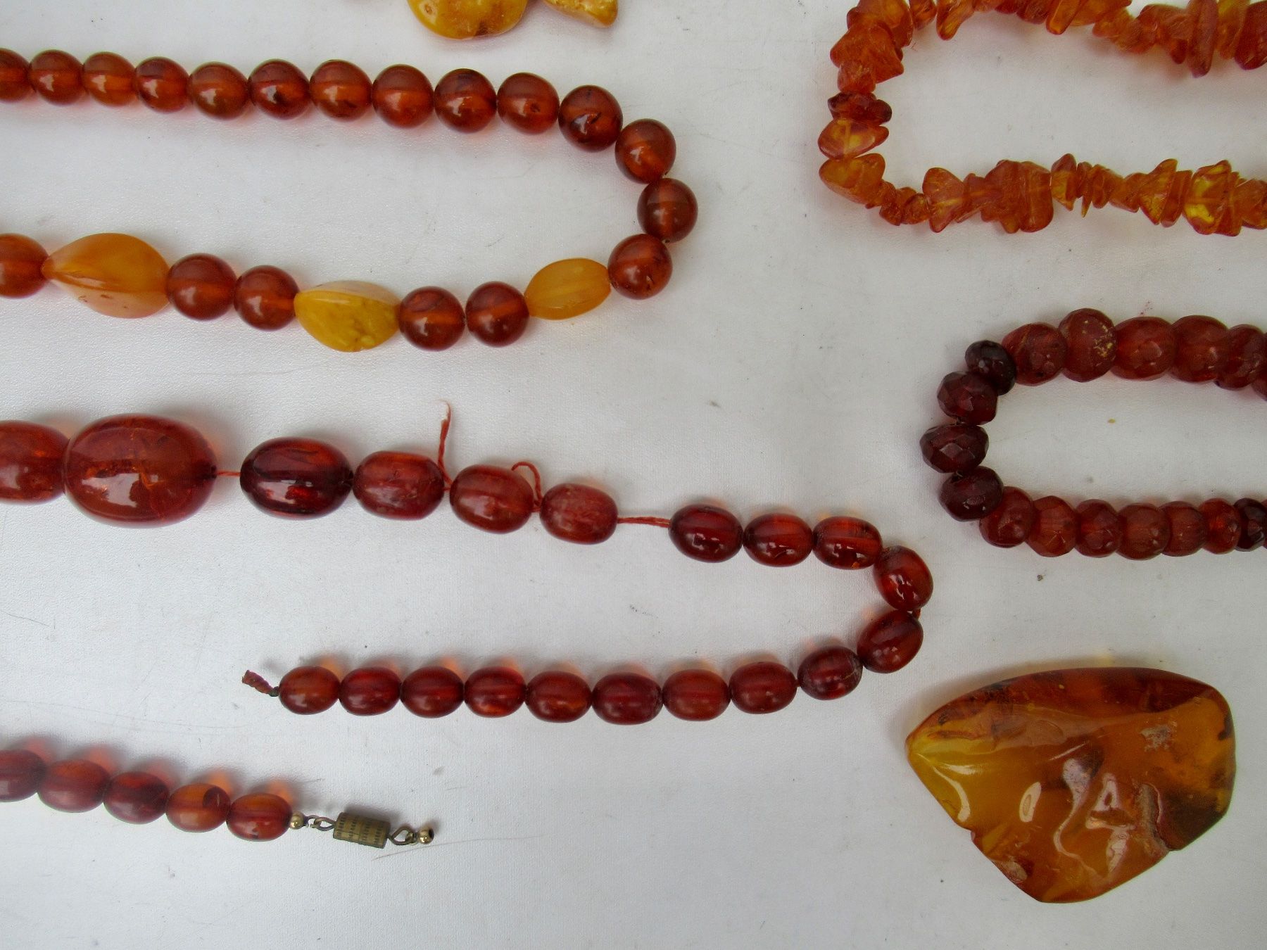 Catenine: Lot Bernsteinkette – Usato da Bern venduto da Colligentes 3