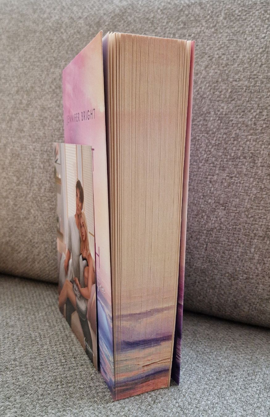Libri: Almost isn't enough - Mit Farbschnitt + Charakterkarte – Nuovo (secondo la descrizione) da thalwil venduto da ChiaraKix 2