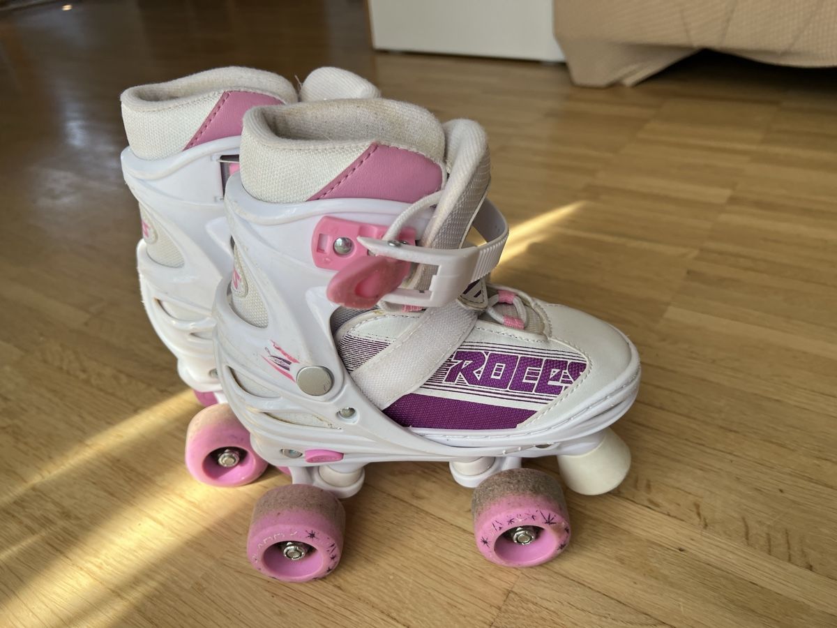 Pattini in linea & Pattini a rotelle: ROCES ROLLSCHUHE Mädchen, Verstellbar Grösse 30-33 – Usato da Rickenbach Sulz venduto da Joelsalvi0
