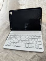 Wireless portable keyboard