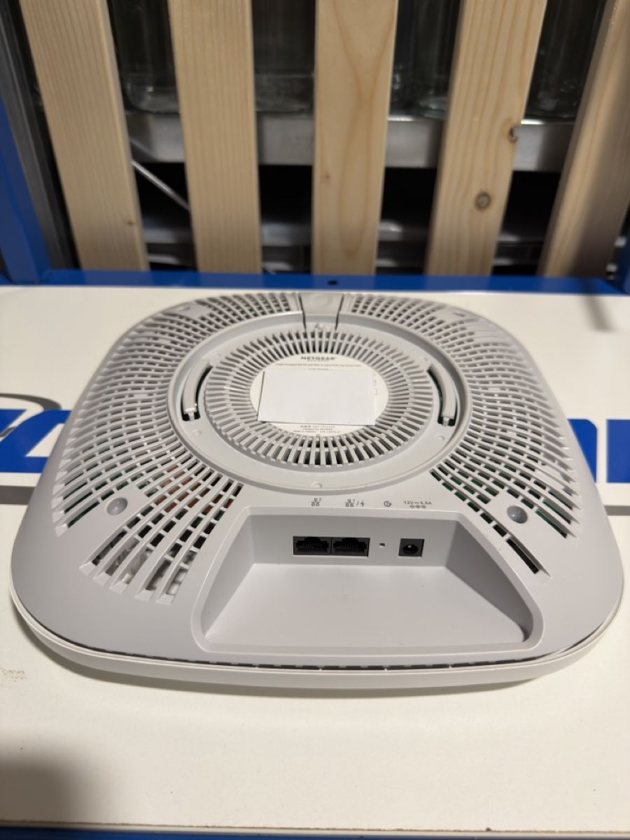 Netgear Modem & Router: Netgear WAX630E Accesspoint – Usato da St. Gallen venduto da AlexPhBit 3