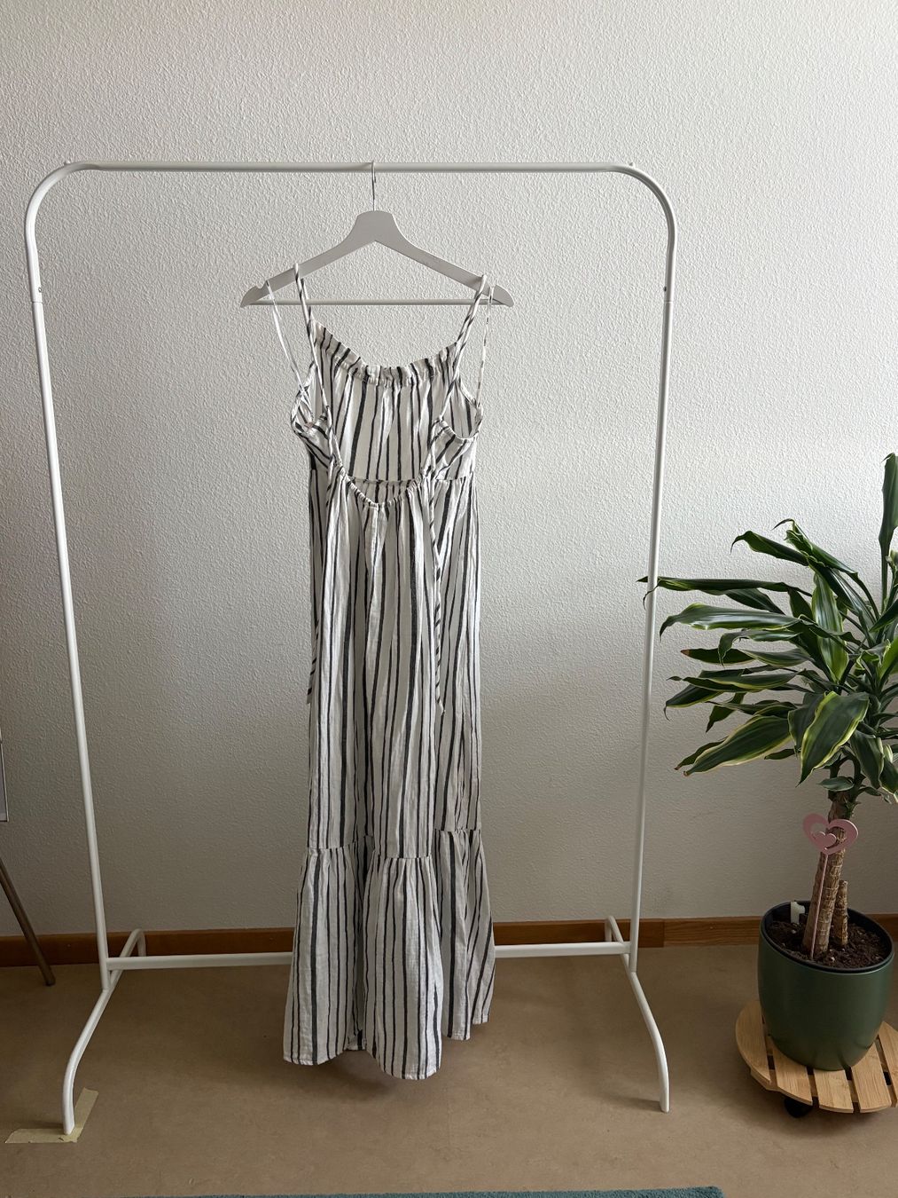 Only Vestiti: sommerliches Maxikleid – Nuovo (secondo la descrizione) da Zürich venduto da bbbggg 1
