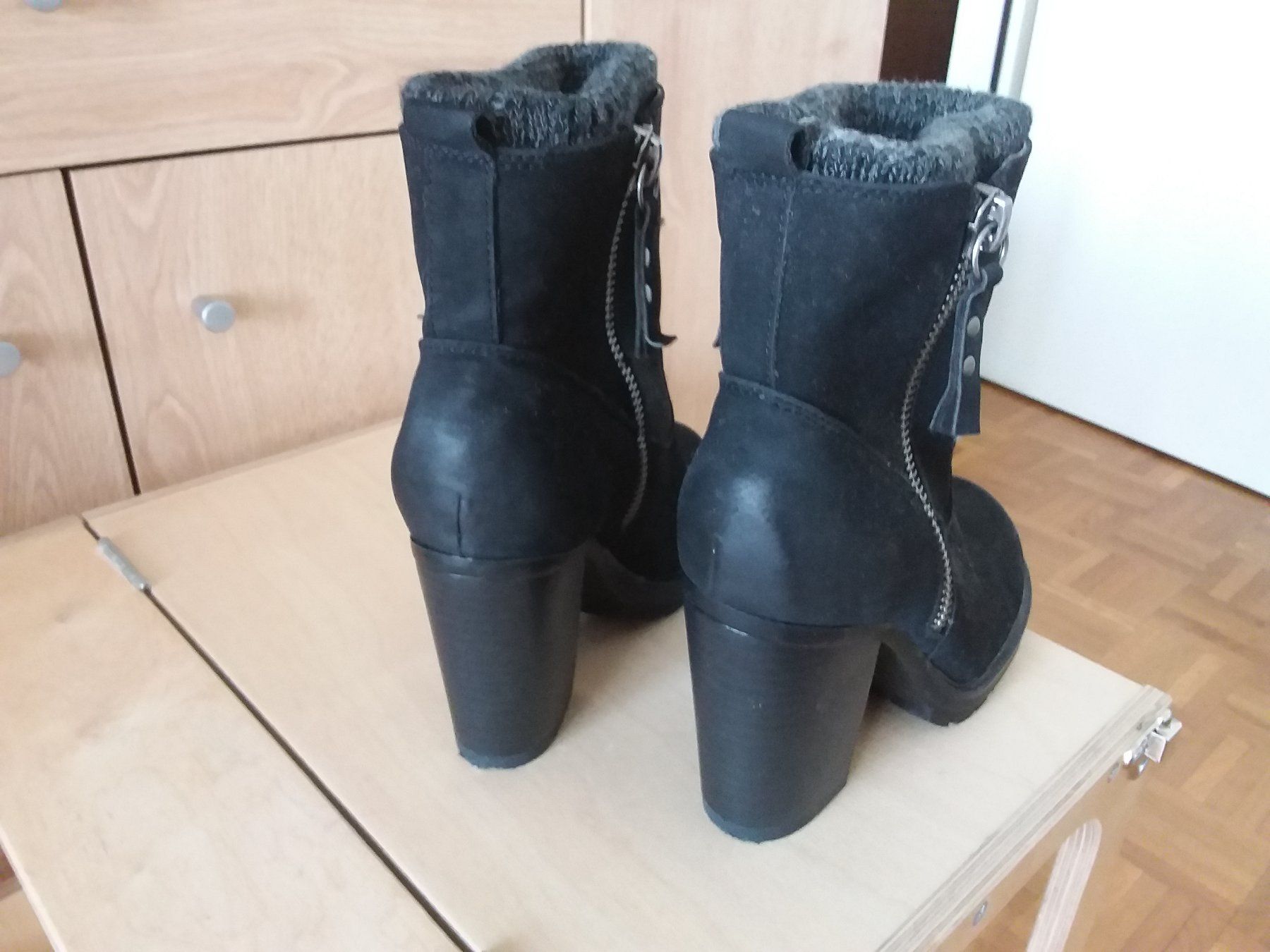 Graceland Scarpe da donna: Bottines noires fourrées à talons, pointure 38 – Nuovo e nell'imballaggio originale da Chêne-Bourg venduto da Fio994 1