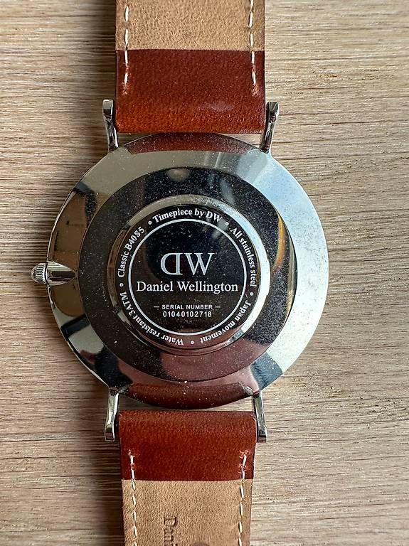 Orologi: Armbanduhr - Daniel Wellington – Usato da Rotkreuz venduto da ChlineMassa 2