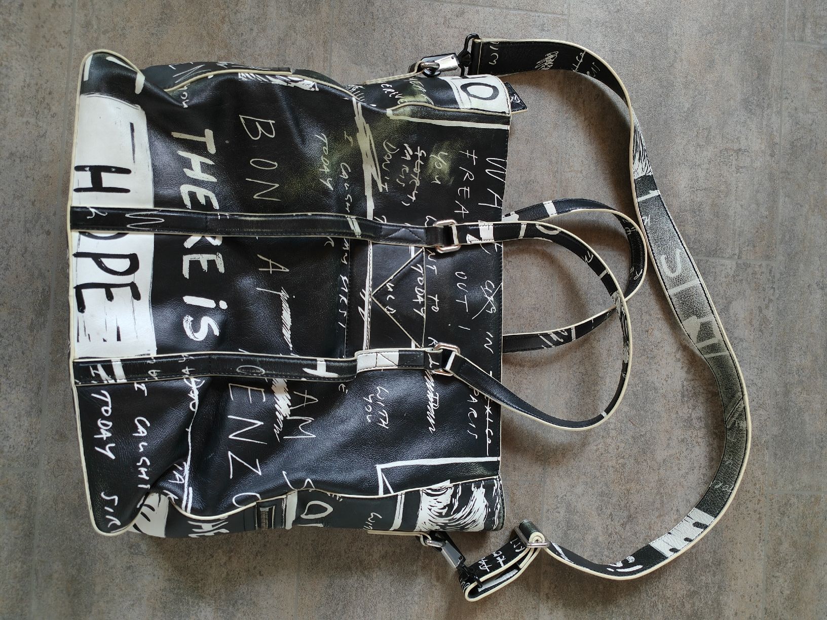 Kenzo Borse: Tasche von KENZO – Usato da Einsiedeln venduto da RaphaelSimeon 3