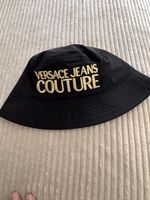 Versace Fischerhut mit Logostickerei