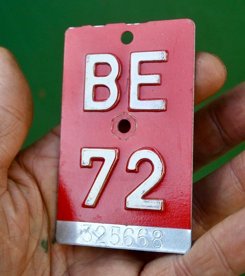 Insegne: Velonummer BE 72 von 1972 BERN – Usato da Pfaffhausen venduto da mono_rec 1