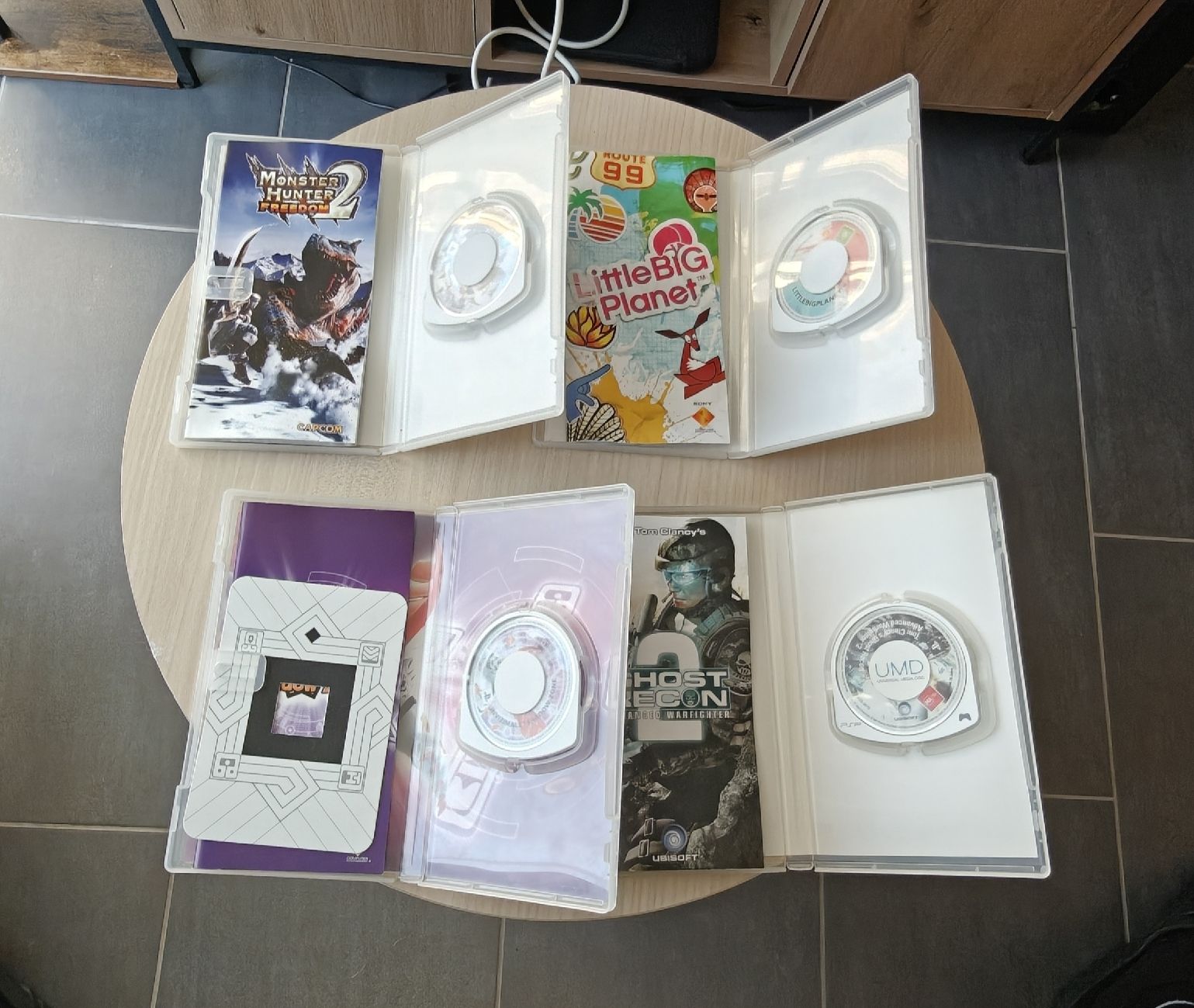 Giochi: Lot 5 jeux PSP  – Usato da La Chaux-de-Fonds venduto da rem_mqg8 1