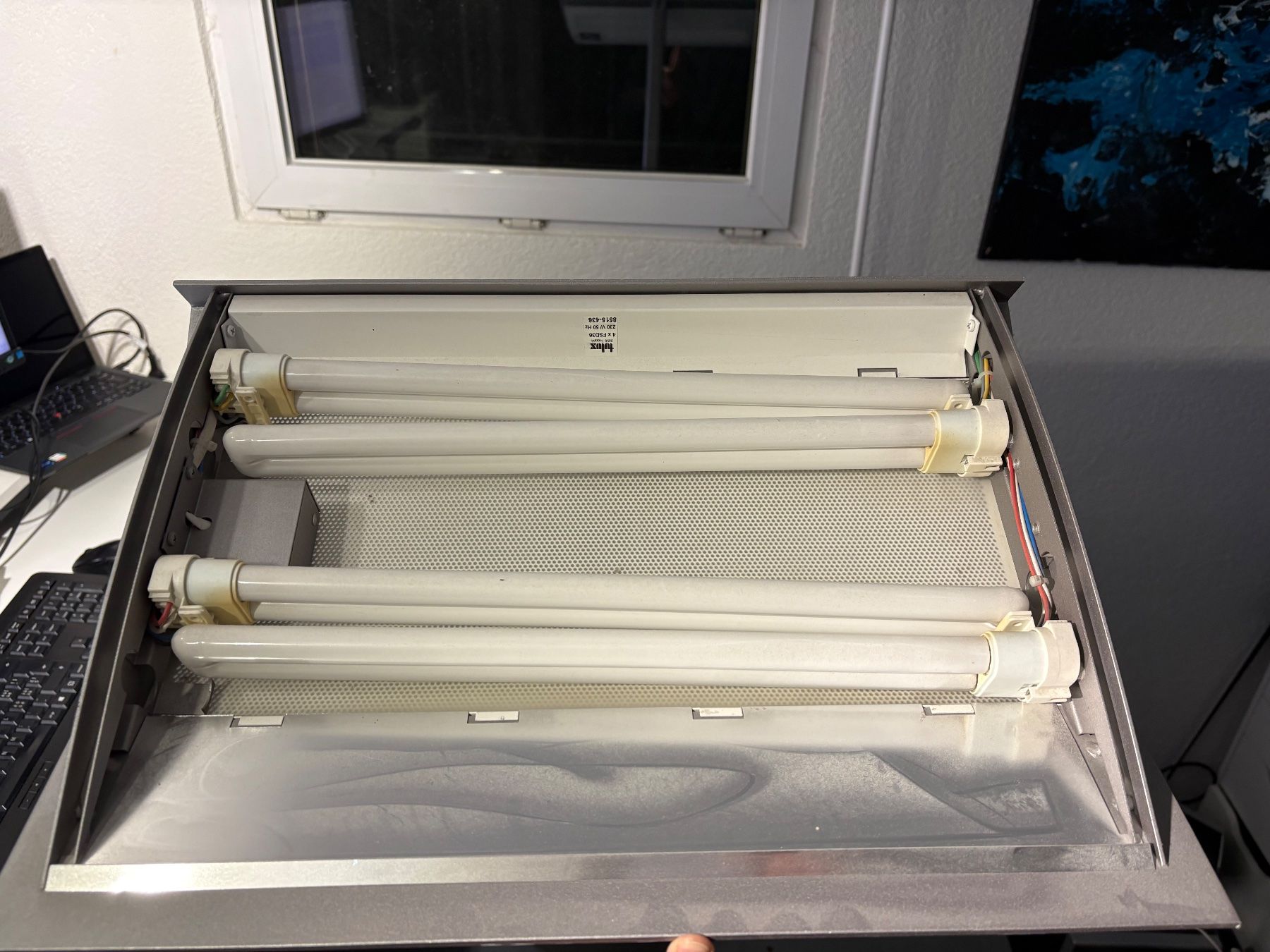 Lampade: Büro Stehleuchte mit Bewegungssensor (Ständerlampe) – Usato da Thun venduto da upswingGmbH 2