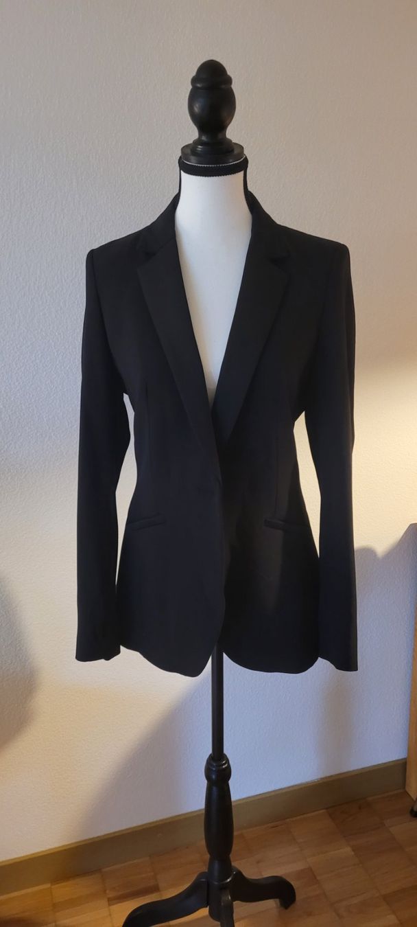 Esprit Anzüge & Kostüme: Damen-Anzug von Esprit – Gebraucht aus Olten von ali_p5tn 1