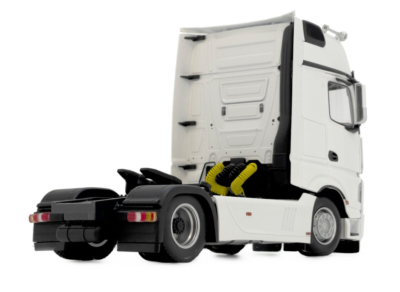 Modellbausätze & Standmodelle: 1:32 MB Actros Gigaspace 4x2 weiss – Neu und originalverpackt aus Affoltern am Albis von Modellshop-8910 2