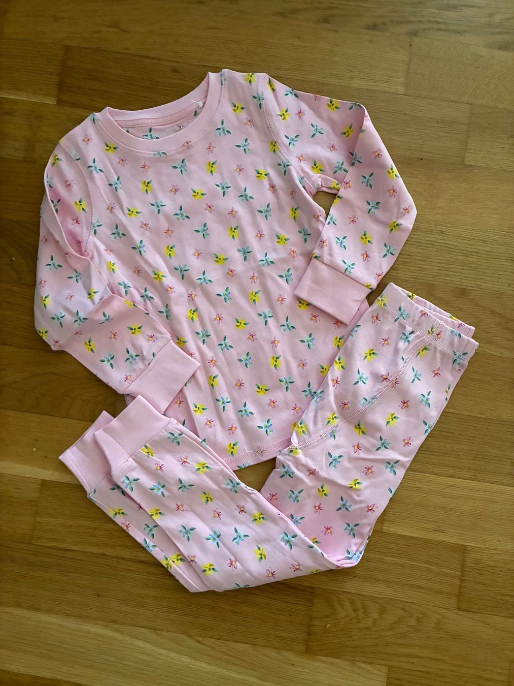 Next Pyjamas & Ähnliches: Schönes Pyjama Gr. 104, Next, Neu – Neu (gemäss Beschreibung) aus richterswil von lunamarie001