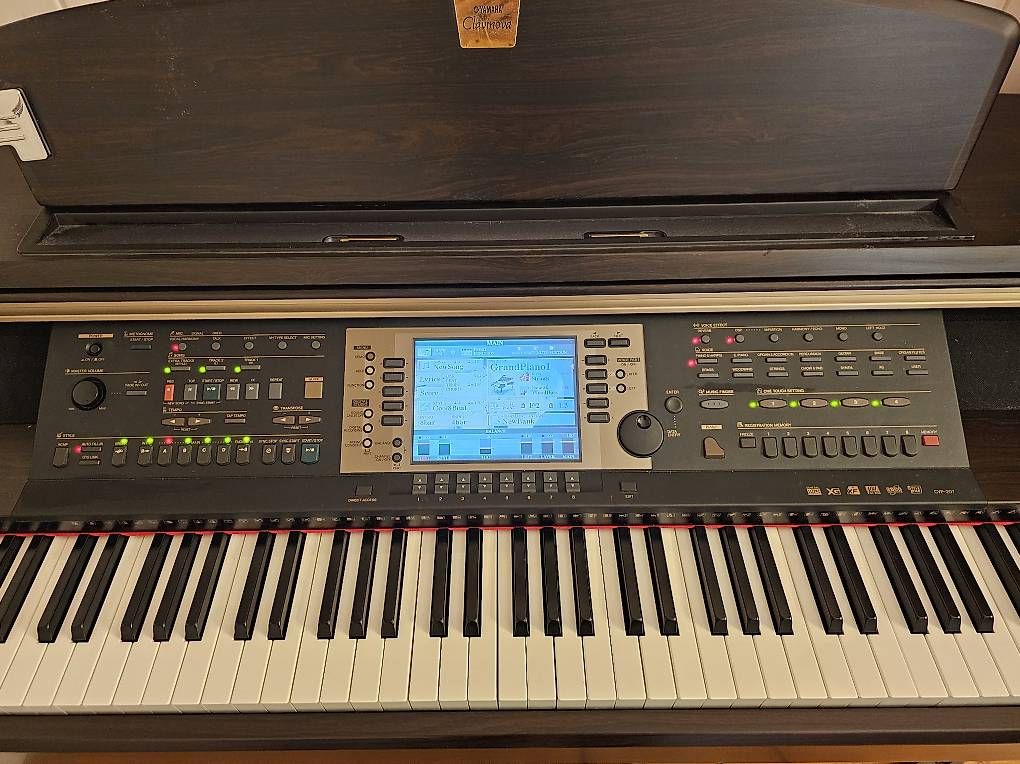 Strumenti musicali: Yamaha Clavinova – Usato da Gähwil venduto da blue07 2