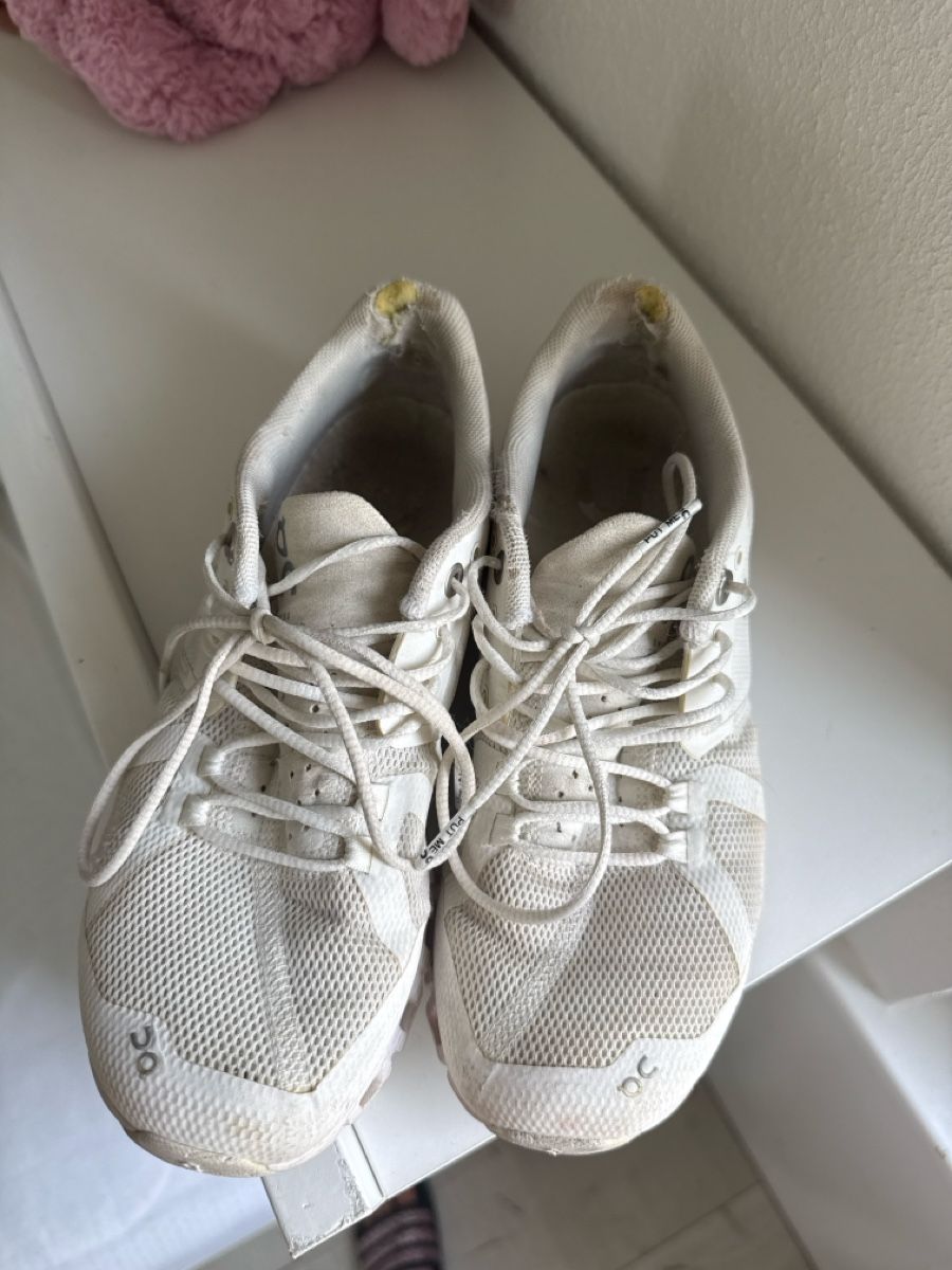 Herrenschuhe: On running shoes white – Gebraucht aus Meilen von ver_bh9r 1