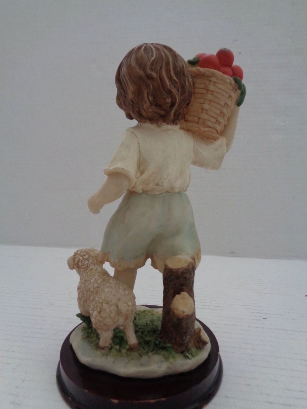 Statuette: 2 Polyresin Figuren auf Sockel Kinder – Usato da Chur venduto da omonia 2