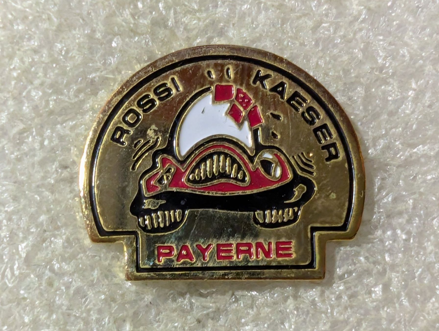 Placchette & Badge: Ansteckpin 111: Rossi Kaeser Payerne – Usato da Oppligen venduto da Pin-Fall-Shop