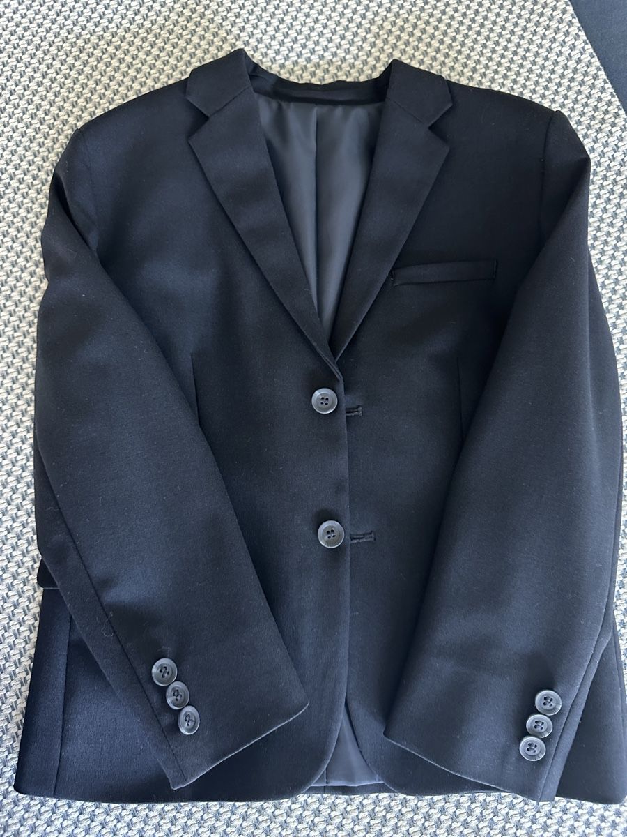 C&A Anzüge: C&A Premium Suit Jacket Black Size 128 – Gebraucht aus Zürich von ferreira.ana