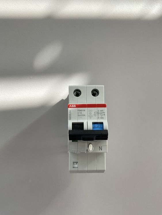 ABB Stromzufuhr: Smissline FI LS 13A/30mA TP oder S – Neu (gemäss Beschreibung) aus Bubikon von piznuna