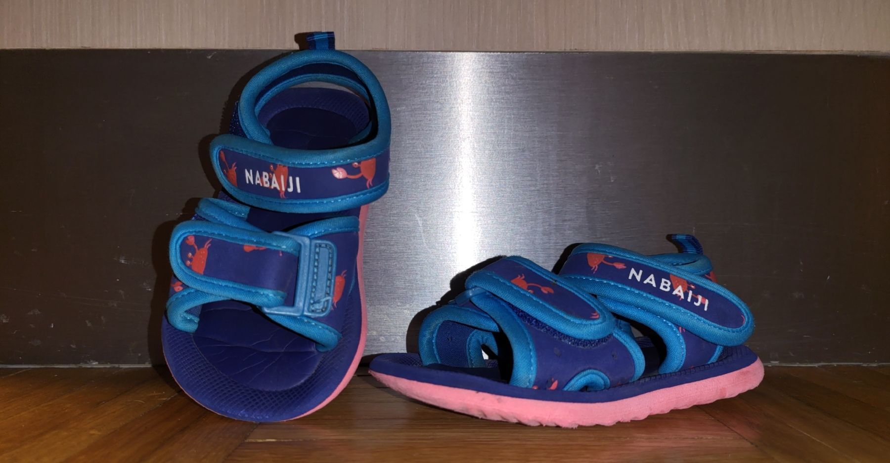 Scarpe per ragazzi: Sandales de plage Nabaji – Usato da Versoix venduto da Dragi1201