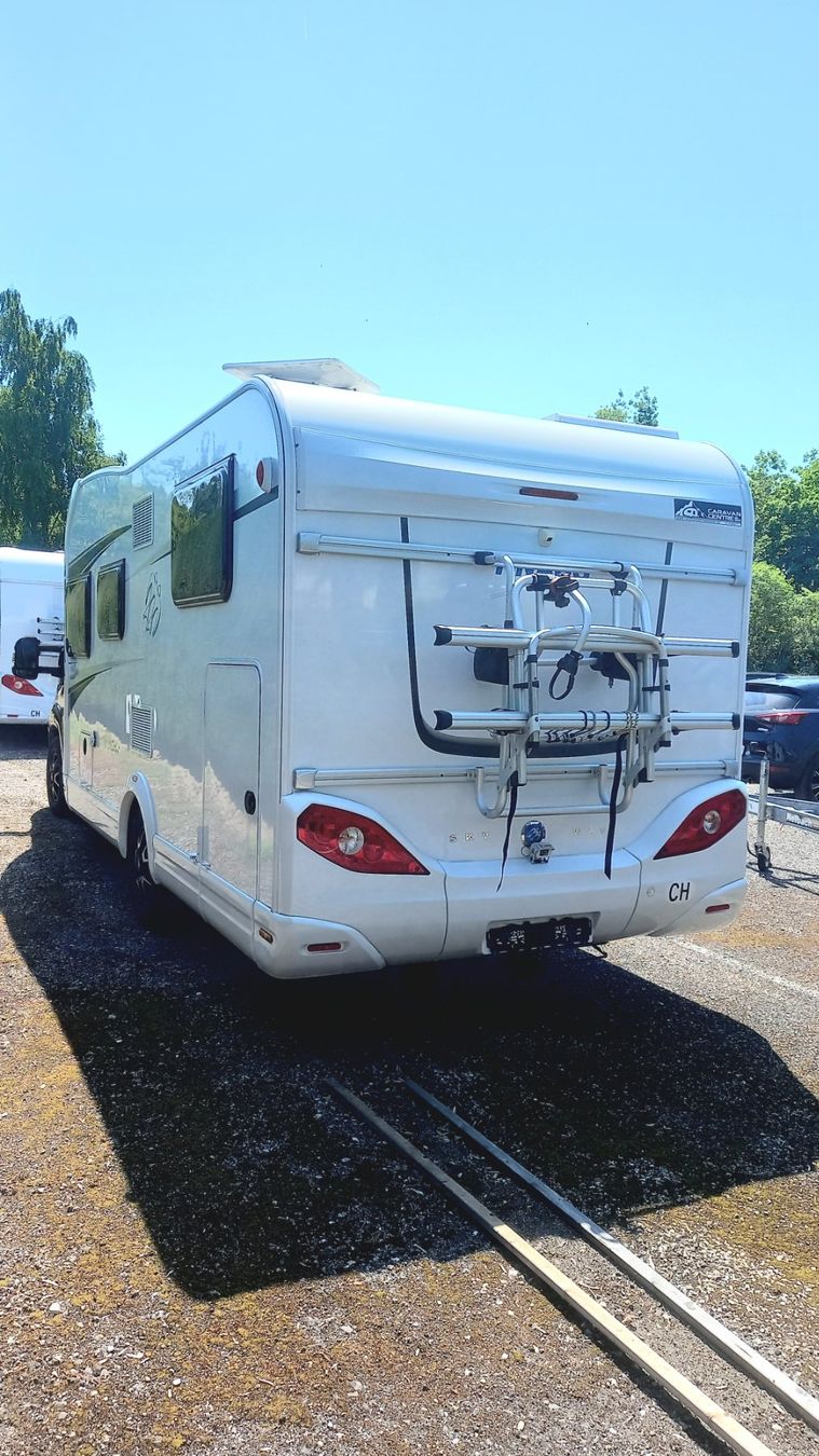 Knaus Veicoli da campeggio: Wohnmobil Knaus Sky Wave – Usato da Roggwil BE venduto da issnix 7
