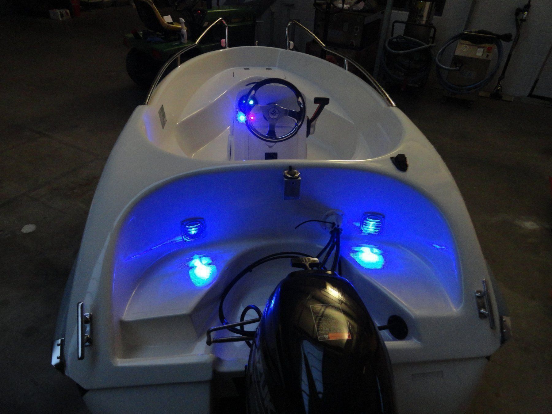 Crescent Barche: Motorboot 20PS.plus Trailer zu verkaufen. – Usato da Hallwil venduto da Dracco 4