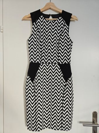 Schwarz/weiss Kleid Gr.36