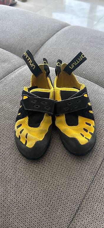 Scarpe da uomo: Kinder Kletterschuhe la Sportiva  – Usato da Luzern venduto da hub_xlz9 1