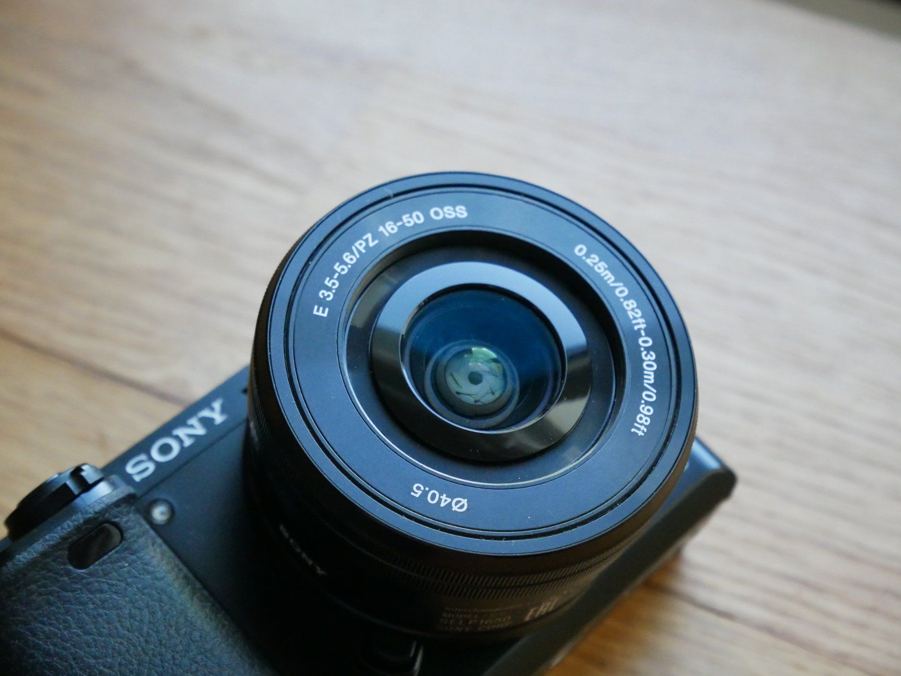 Sony Fotocamera: Sony A6000 Set 16-50 OSS + Tasche (NEU) – Nuovo (secondo la descrizione) da Chur venduto da Fotofun 1