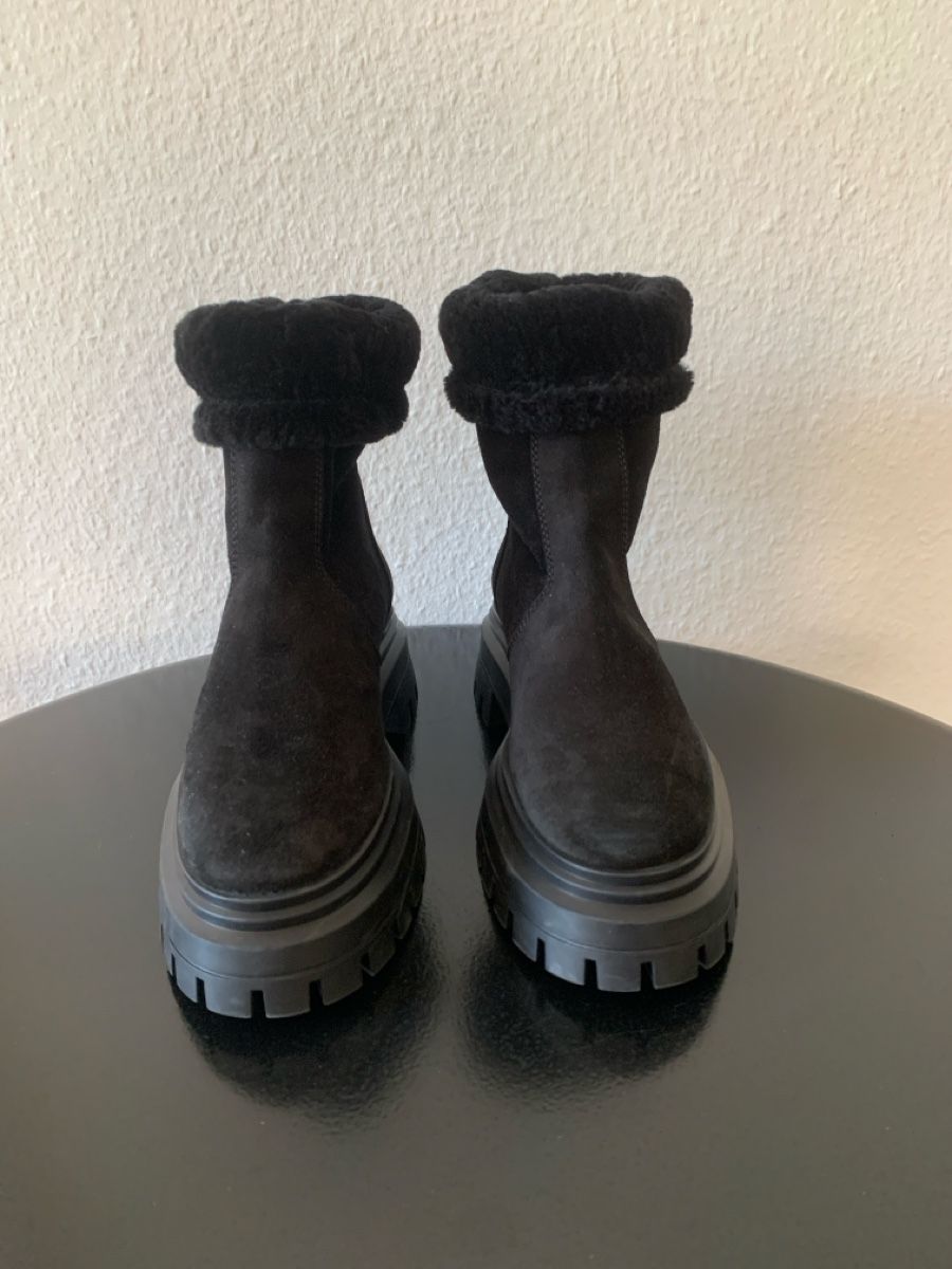Stuart Weitzman Scarpe da donna: Stuart Weitzman: Exklusive Lammfell-Stiefel, 37, NP $700 – Nuovo (secondo la descrizione) da Luzern venduto da designluzern 6